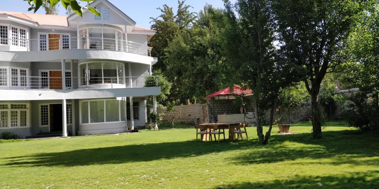Hotel Reego Скарду Экстерьер фото