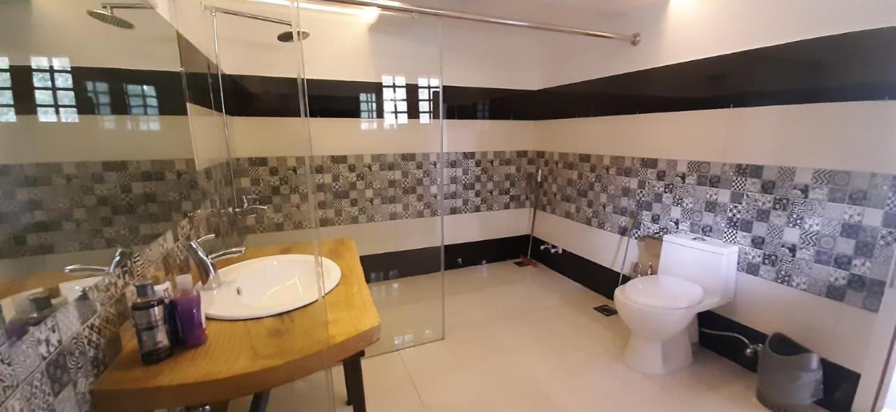 Hotel Reego Скарду Экстерьер фото