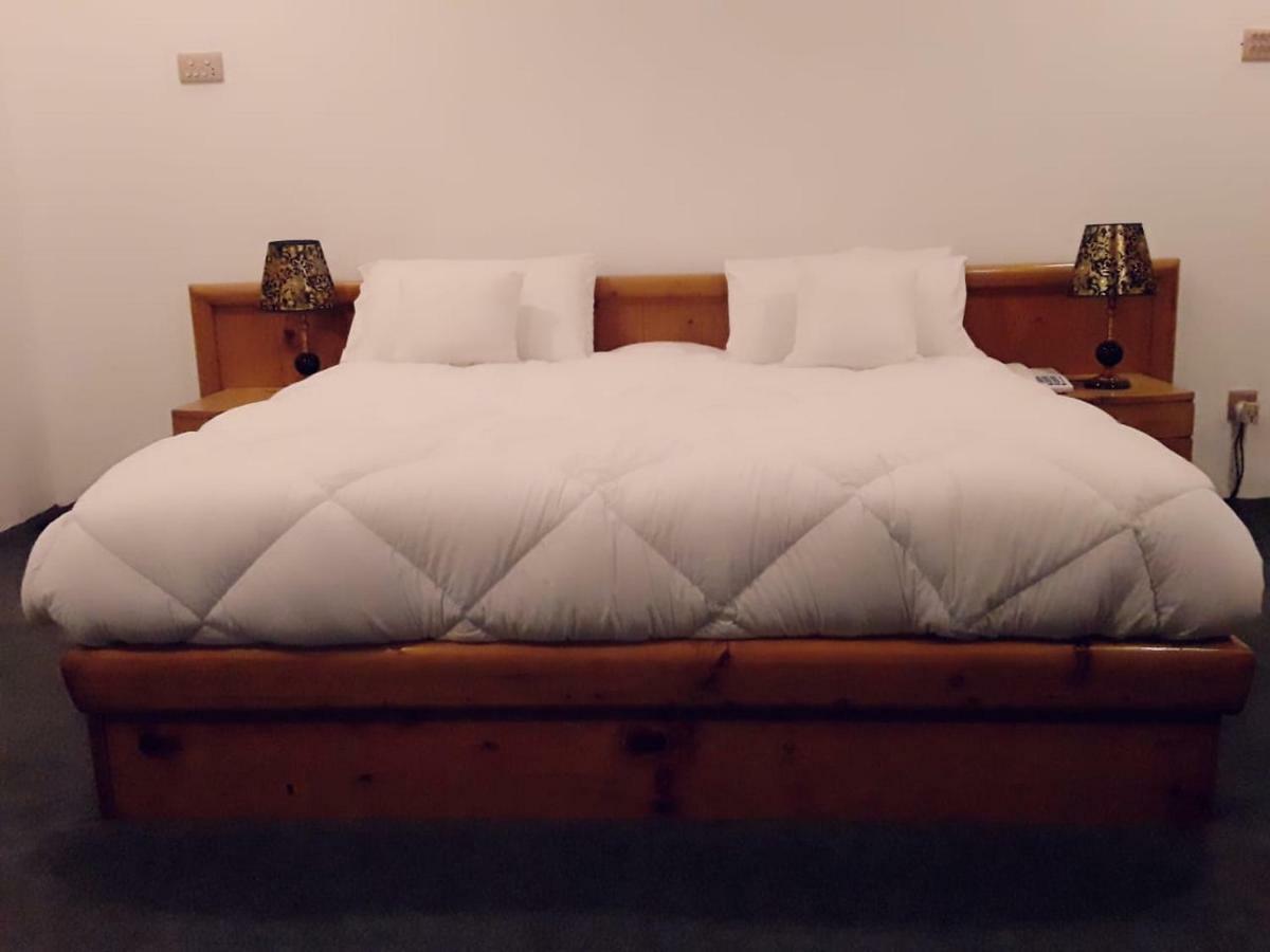 Hotel Reego Скарду Экстерьер фото